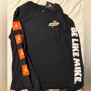 Jordan x Gatorade “Be Like Mike” long sleeve shirt. NWT, Men’s large.